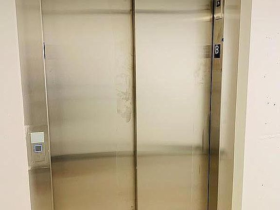 Secure elevator