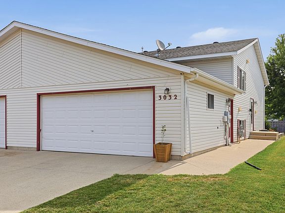 2nd image of 3032 32nd St S