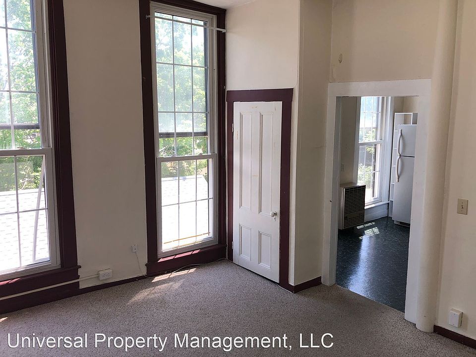 1st image of 145 Main St APT 4
