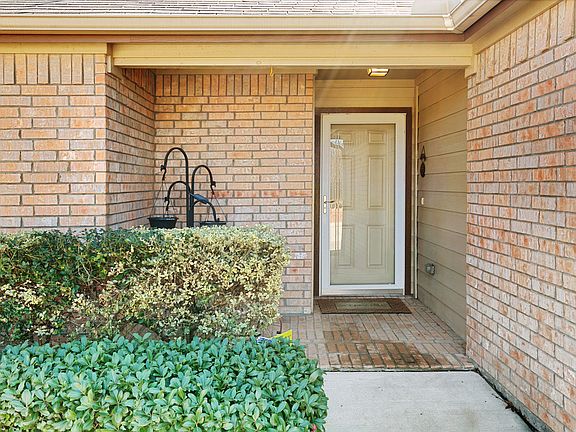 4th image of 801 Coppin Dr