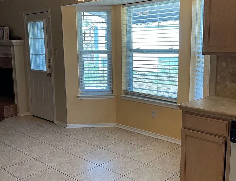 4705 Colby Dr — Photo 5