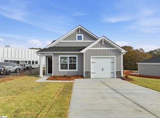 25 New Durham Bridge Rd, Greenville, SC 29611