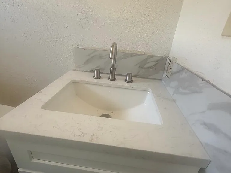 2221 Chrysler Dr #2221 — Photo 9