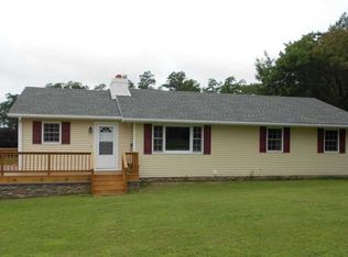 69 Pleasant Ridge Rd, Poughquag, NY 12570