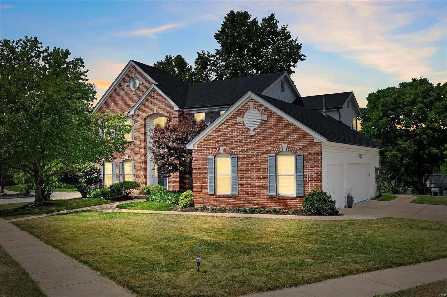 817 Castle Forest Ct photo 1