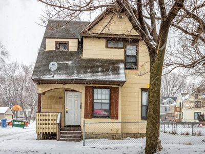 1010 21st Ave N, Minneapolis, MN, 55411