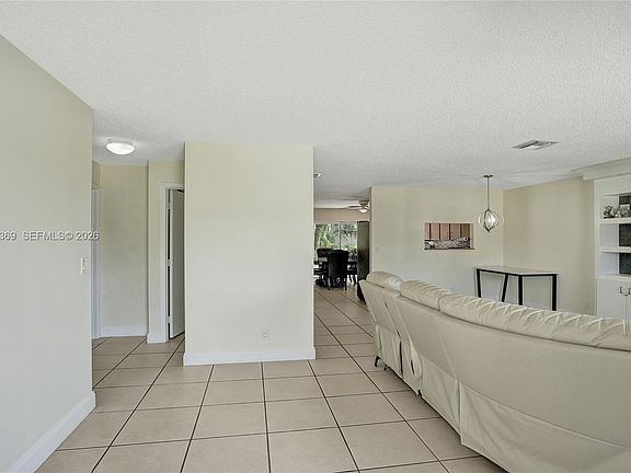 3rd image of 5451 Chicory Ln