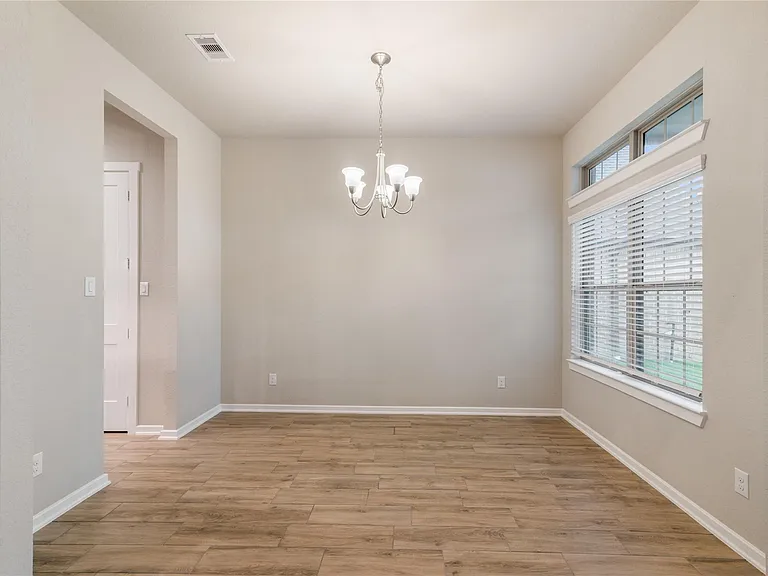 4702 Primrose Valley Ln — Photo 11