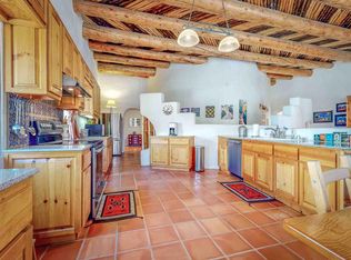 11C Camino del Arroyo, Pilar, NM 87531