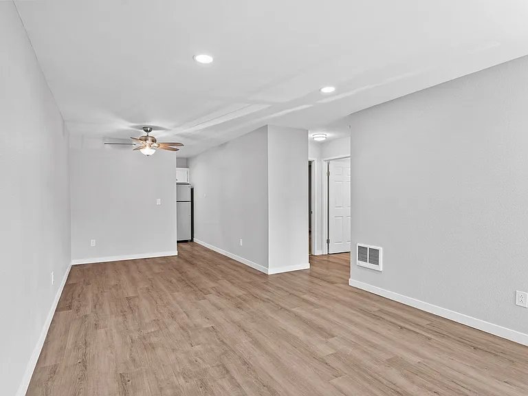 Point Loma Bay Apartments | Coastal Living Near the Beach — Photo 111