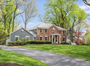 11 Huron Dr, Chatham Twp., NJ 07928