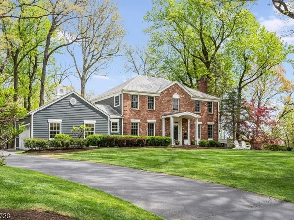 11 Huron Dr, Chatham Twp., NJ 07928