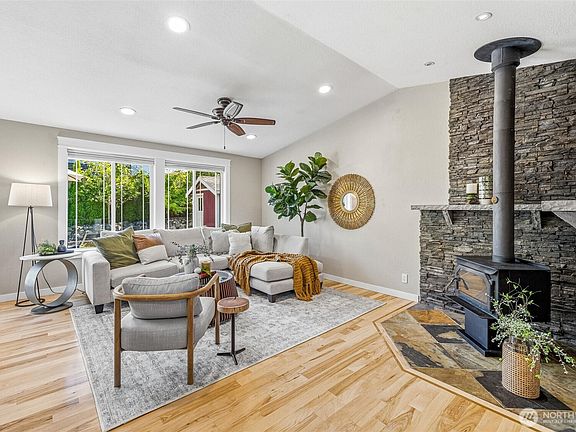 5th image of 2365 Heather Drive