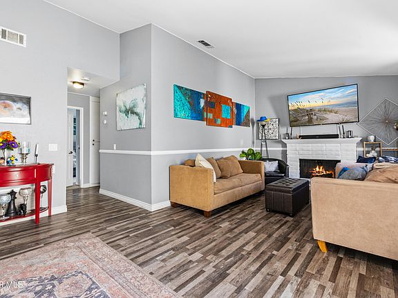 3rd image of 3558 Avocado Ln