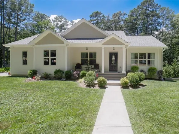 870 Harvey Fields Dr, Canton, GA 30114
