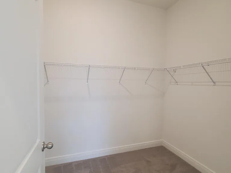 2058 Emerald Springs Dr — Photo 27