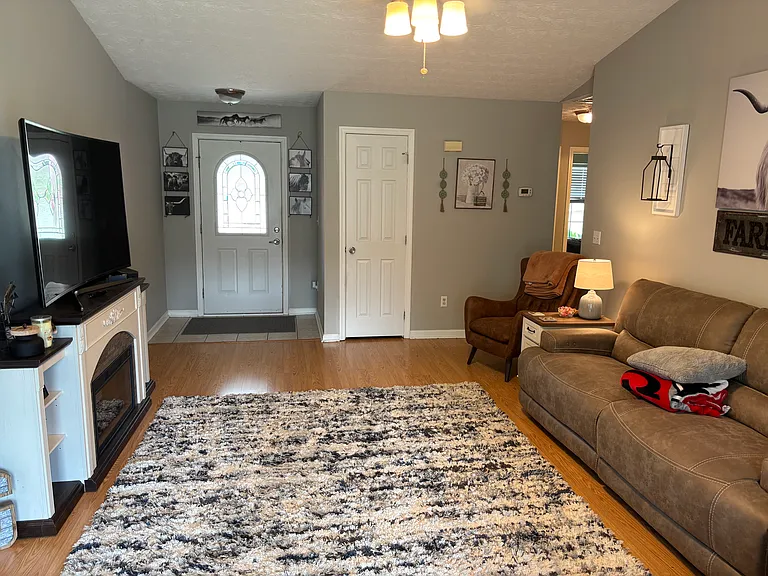 4818 Katia Ln — Photo 31