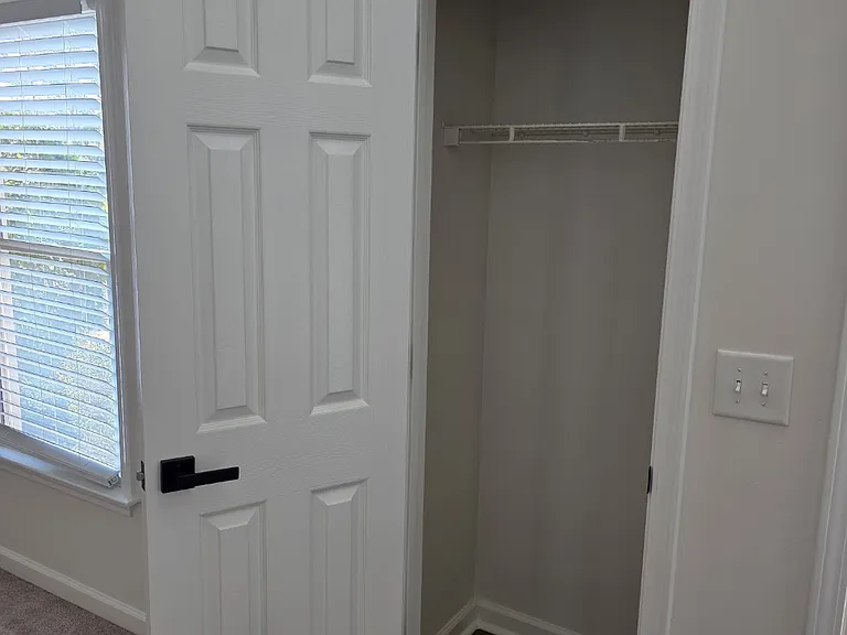 100 Silver Water Ct — Photo 20
