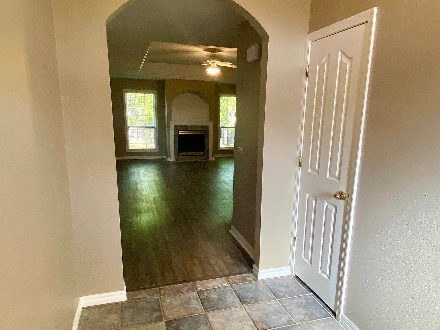 3 bed, 1780 sqft, $1,400 — Photo 2