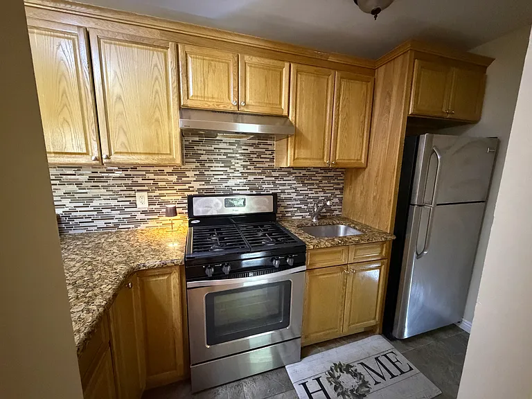 51 W Essex St #H — Photo 9