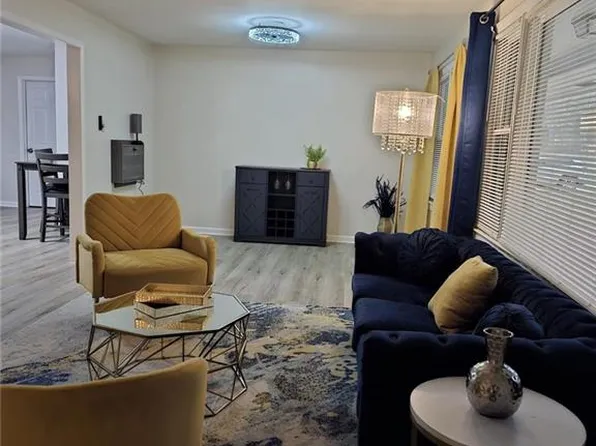 6702 Songwood Dr, Austell, GA 30168