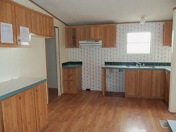 2nd image of 1509 Lewis Ave