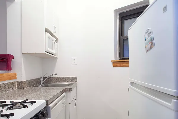 Rented by Big Apple Living | media 19