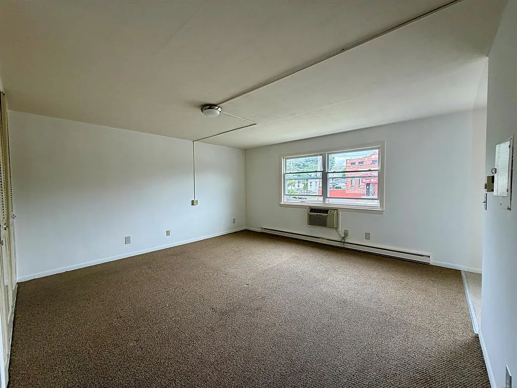 Studio, $1,295 — Photo 3