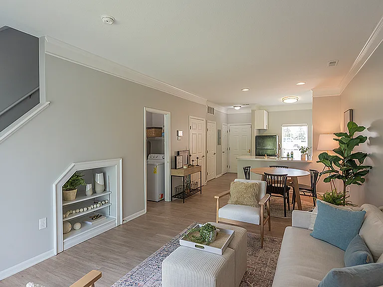 Troy Farms - Living Room - Kitchen