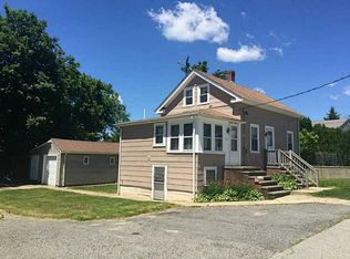 43 Center St, Bristol, RI 02809