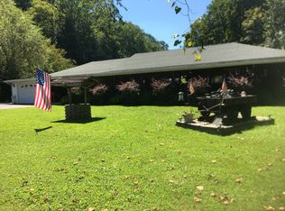 4482 Daniel Boone Pkwy, Foster, WV 25081