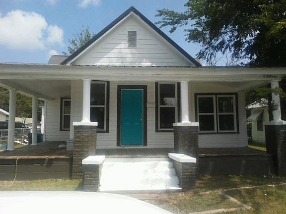 5th image of 307 E Jackson Ave