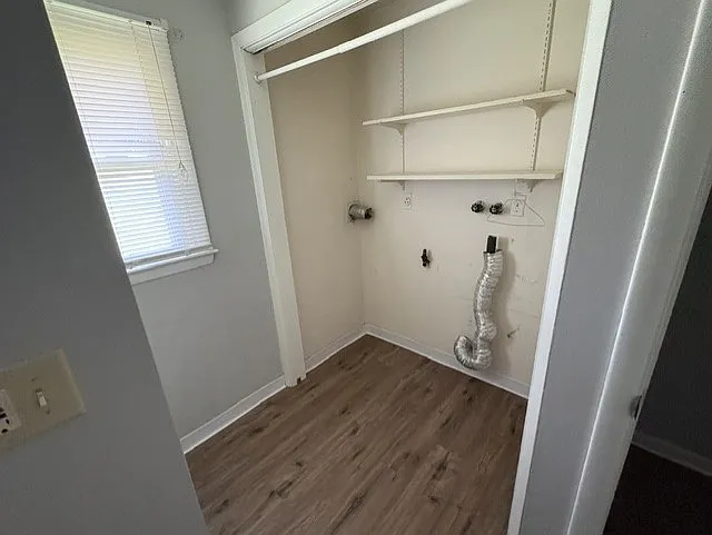 4277 Marks Ave — Photo 6