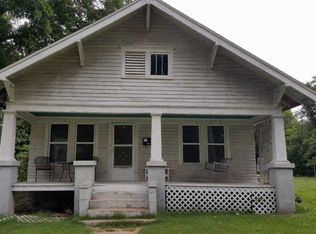 320 E 6th St, Cherryvale, KS 67335