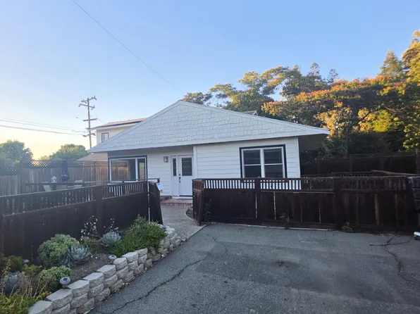 1366 Janet Ln, Concord, CA 94521