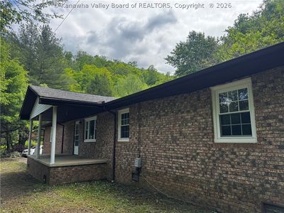 60 Stollinball Rd, Chapmanville, WV, 25508