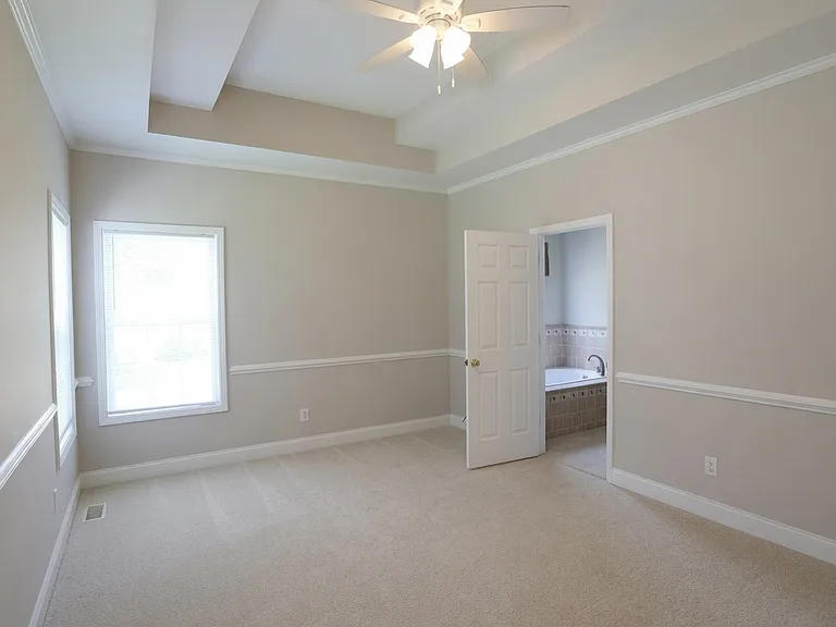 35 Belmont Dr — Photo 8