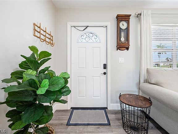 4th image of 2138 Dominica Ave