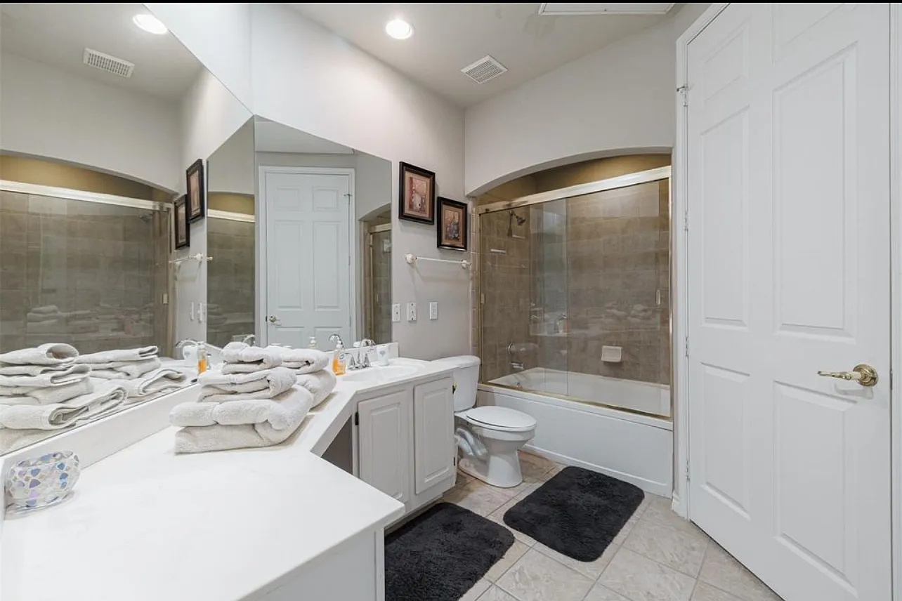 1 bed, 664 sqft, $1,900 — Photo 3