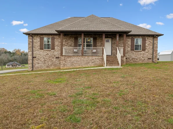 105 Hunting Hills Cir, Castalian Springs, TN 37031