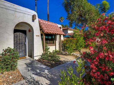 2016 N Mira Vista Way, Palm Springs, CA, 92262