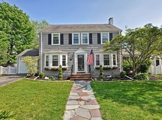 27 Puritan Ln, Dedham, MA 02026