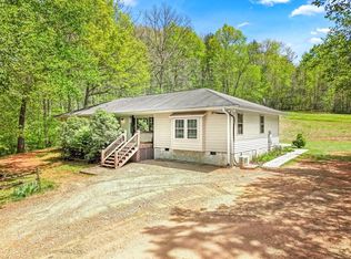61 Rocky Creek Rd, Franklin, NC 28734