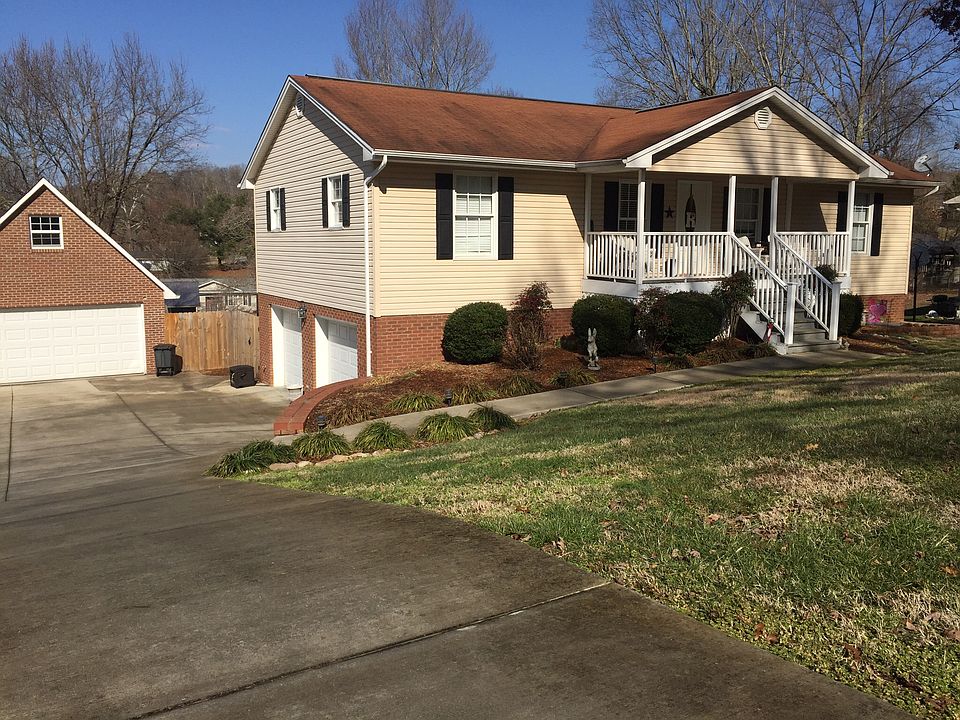 1st image of 113 Kings Mountain Dr