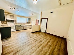 11842 Main St #E, Sunol, CA 94586