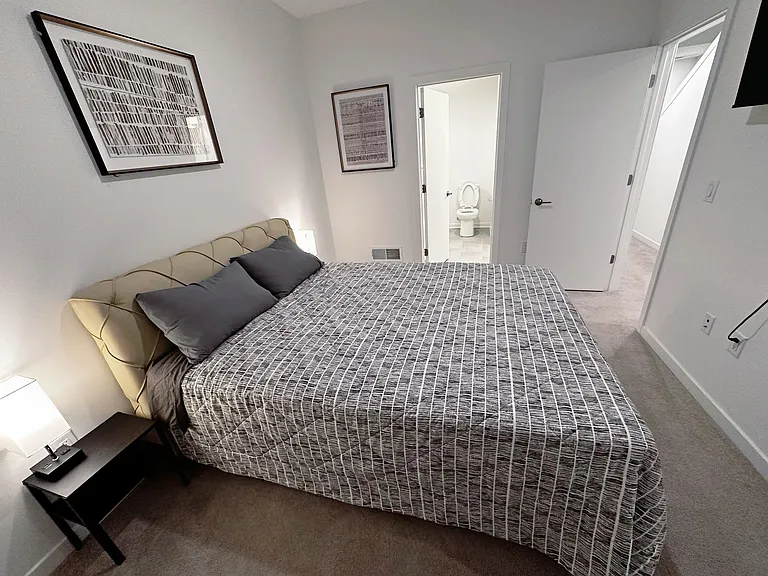 2030 Northbank Pl — Photo 10