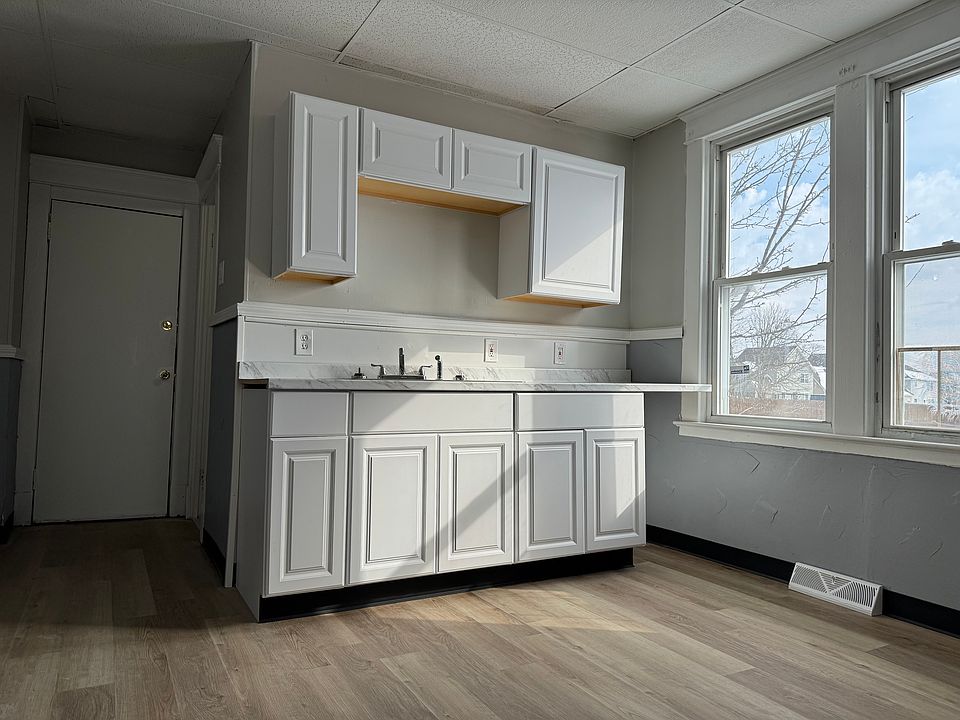 1st image of 177 Walnut St #1