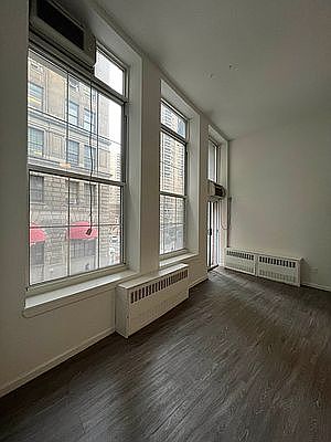 2nd image of 88 Fulton St #122
