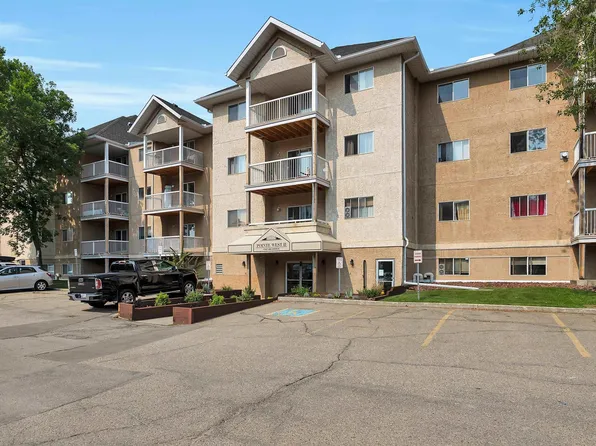 17467 98a Ave NW #302, Edmonton, AB T5T 6E9