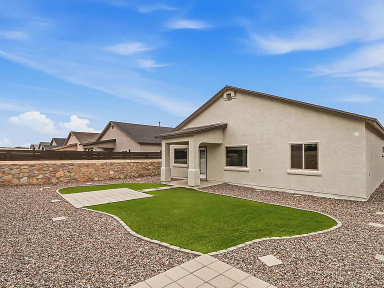 14740 Mike A Mendoza Ave — Photo 11